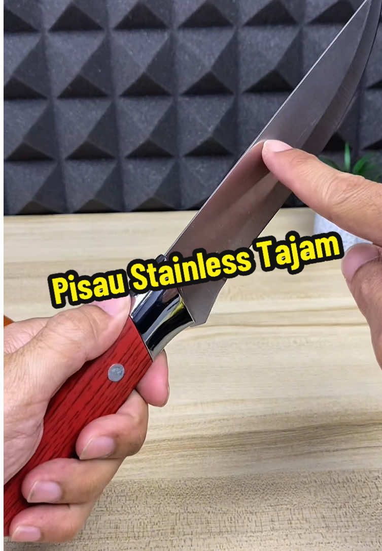 Daripada beli 1 set pisau tajam diawal doang, mending beli Pisau Stainless Tajam ini. Designya ala-ala chef Jepang, gagangnya anti slip praktis dan serbaguna.  #PisauStainlessTajam #PisauDapurMurah #PisauDagingdanTulang  #CuanTanpaBatas #ConSantanderConecto 