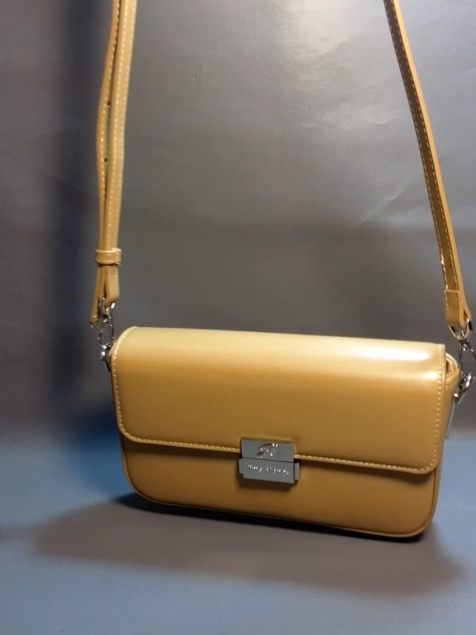 jolene bag, by jimshoney #tas #taswanita #slingbag #jimshoney 