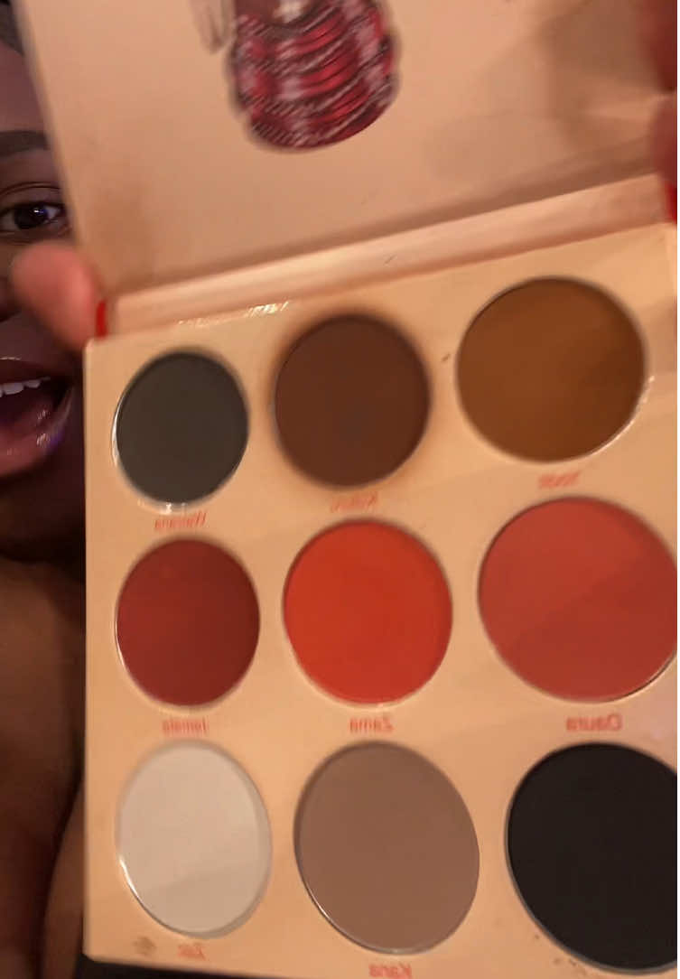 The Warrior 2 Palette is perfect for natural or dramatic make up looks. I have so many palettes but I use the warrior 2 almost every day. The barely there makeup look is my favorite 😊  #warrior2 #juviasplace #makeup #makeuppaletteforbeginners #easymakeup #naturalmakeup #naturalmakeuplook #tiktokshopfinds #juviasplacewarrior2palette 