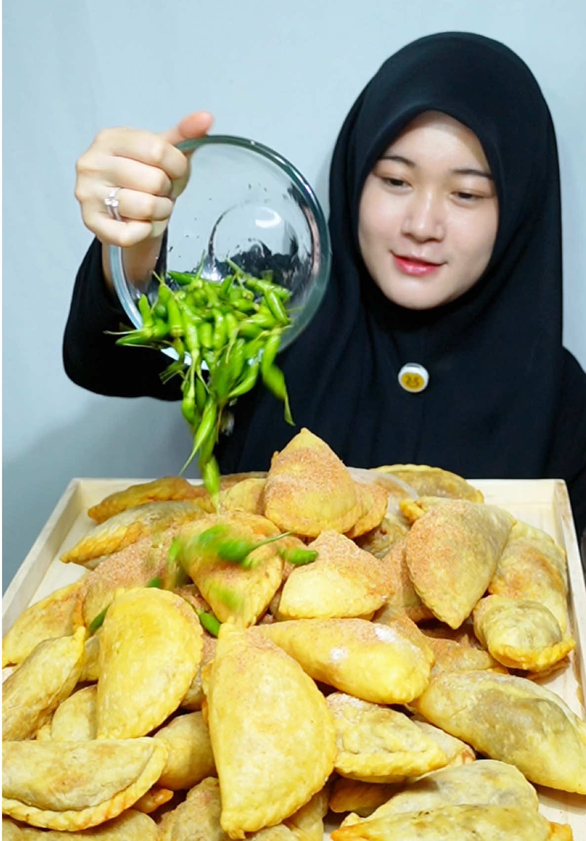 Serba serbi makan cireng jumbo @Uma.food_ #inicia #iniciamukbang #cireng #asmr #mukbang #cirengjumbo 