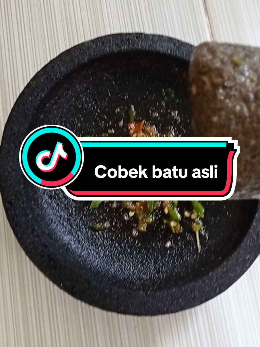 Rekomendasi cobek batu asli lagi promo dapat 1 pasang #cobekbatu #cobekbatuasli #cobekmurah #fyp 