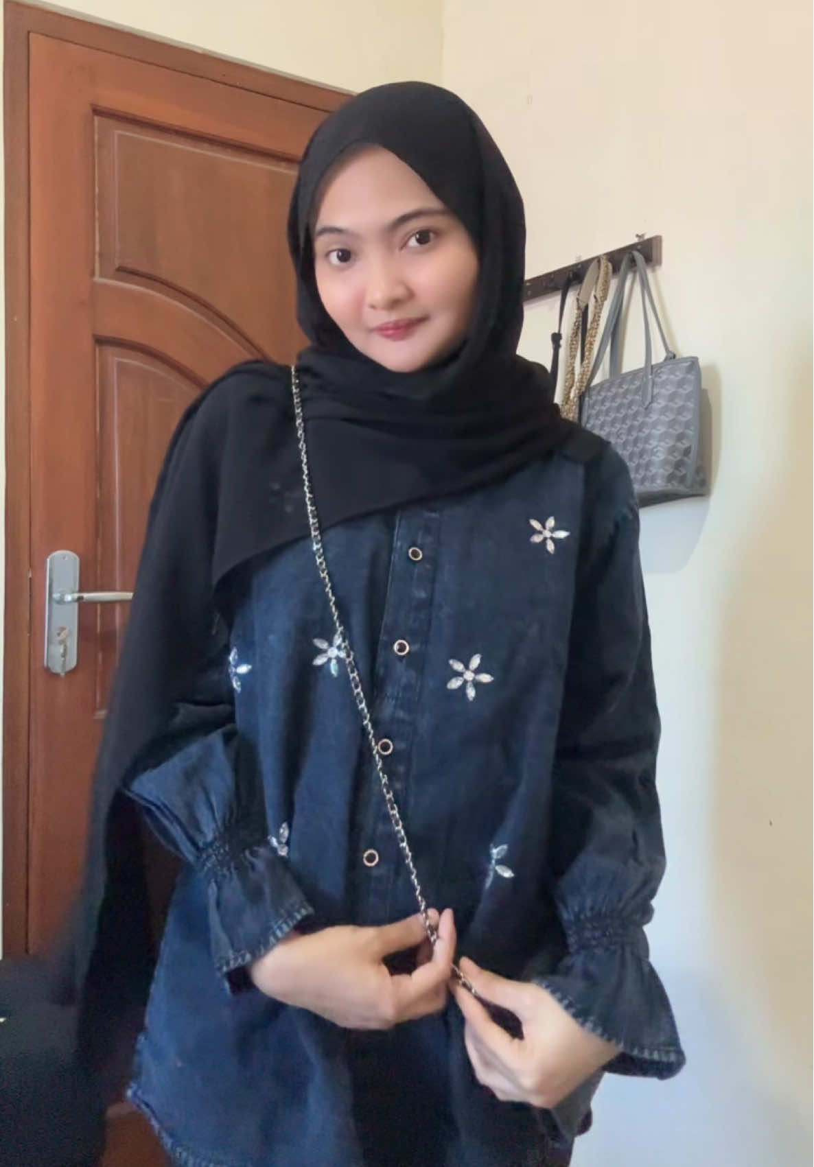 outfit of the day 👀 #fitcheck #outfitideas #outfitinspo #outfitoftheday 