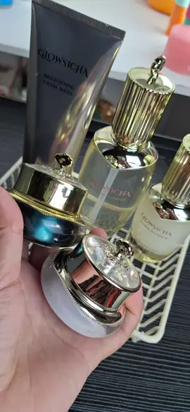 #glowsichaskincare #glowsichadaycream 