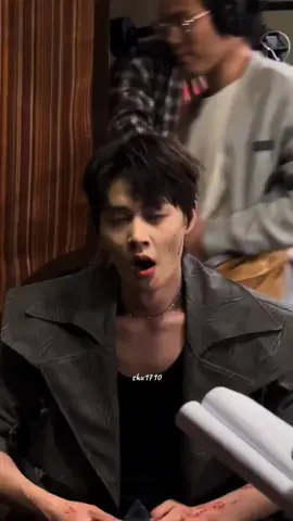 ngakak lihat komuknya echun kasian bngt yg dari ngantuk berat sampe seger lagi tuh matanya 🤣🤣🤣 syuting bareng echun, Gongzi bner