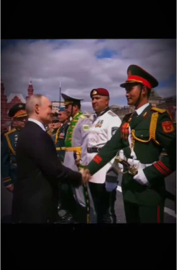 Vinh dự của người chiến sĩ VN 🫡 #putin #russia #vietnam #foryou 