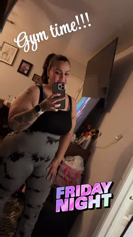 Friday night gym with @Lizzy, love how we try new things even when we don’t know if we doing it right, we doing something 🤭🤭 #Fitness #familyaffair #motivation #GymTok #crunchfitnesscedarhill 