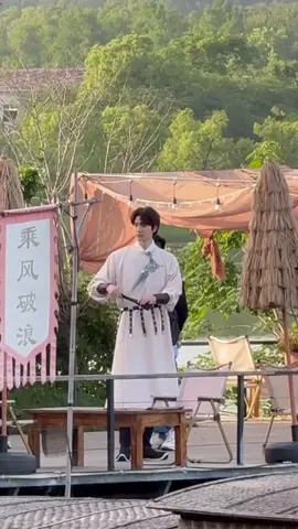 💙 cre. 笨蛋. #林一 #LinYi #LâmNhất #LINYIvn #Lâm_Nhất #fypシ #fyp 