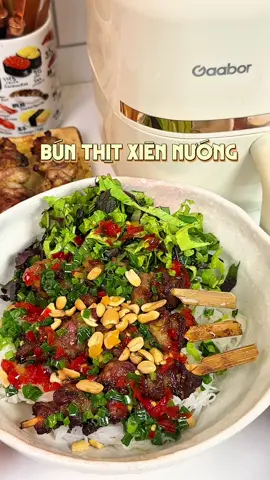 Thử vào bếp làm bún thịt xiên nướng đi cả nhà, ngon lắm #noichienkhongdau #noichienkhongdaugaabor #nauancungGaabor #gaabor #gaaborvietnam 