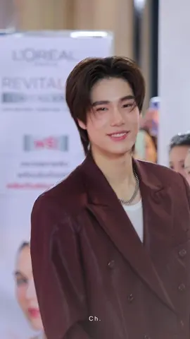 ไว้เจอกันใหม่👋🏻 @phuwintang  PHUWIN LIVE LOreal #RevitaliftClinicalxPhuwin #phuwintang