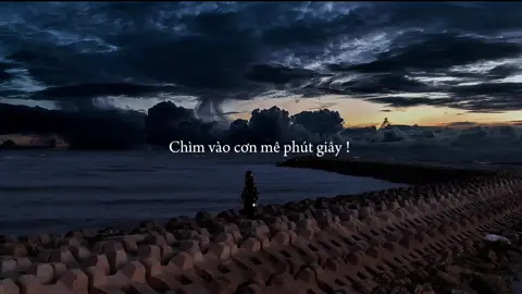 Chìm vào cơn mê phút giây ! #lyrics #fyp #trucanh2004 #tamtrang 