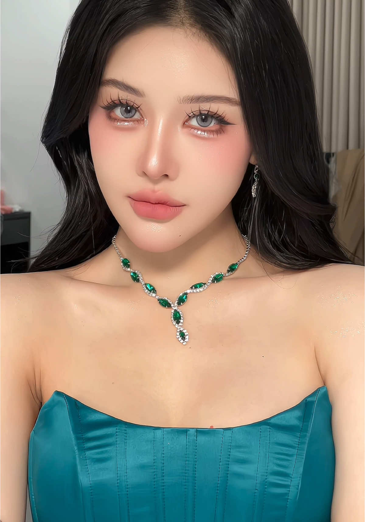Sang lắm lun #THUYHANGTHUYMAKEKEUP #dadep #trending #xuhuong #makecodaudep #makeuptiec 