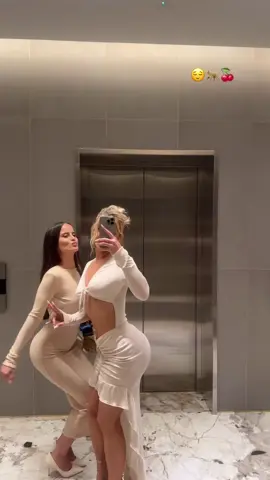 #hocunafyp #blowup? #blowup #ezziesemas #xybca #foryoupage #emaradujko #foryou #pleaseviral #hocuviral #pleaselike #emicka #emicke #blow 