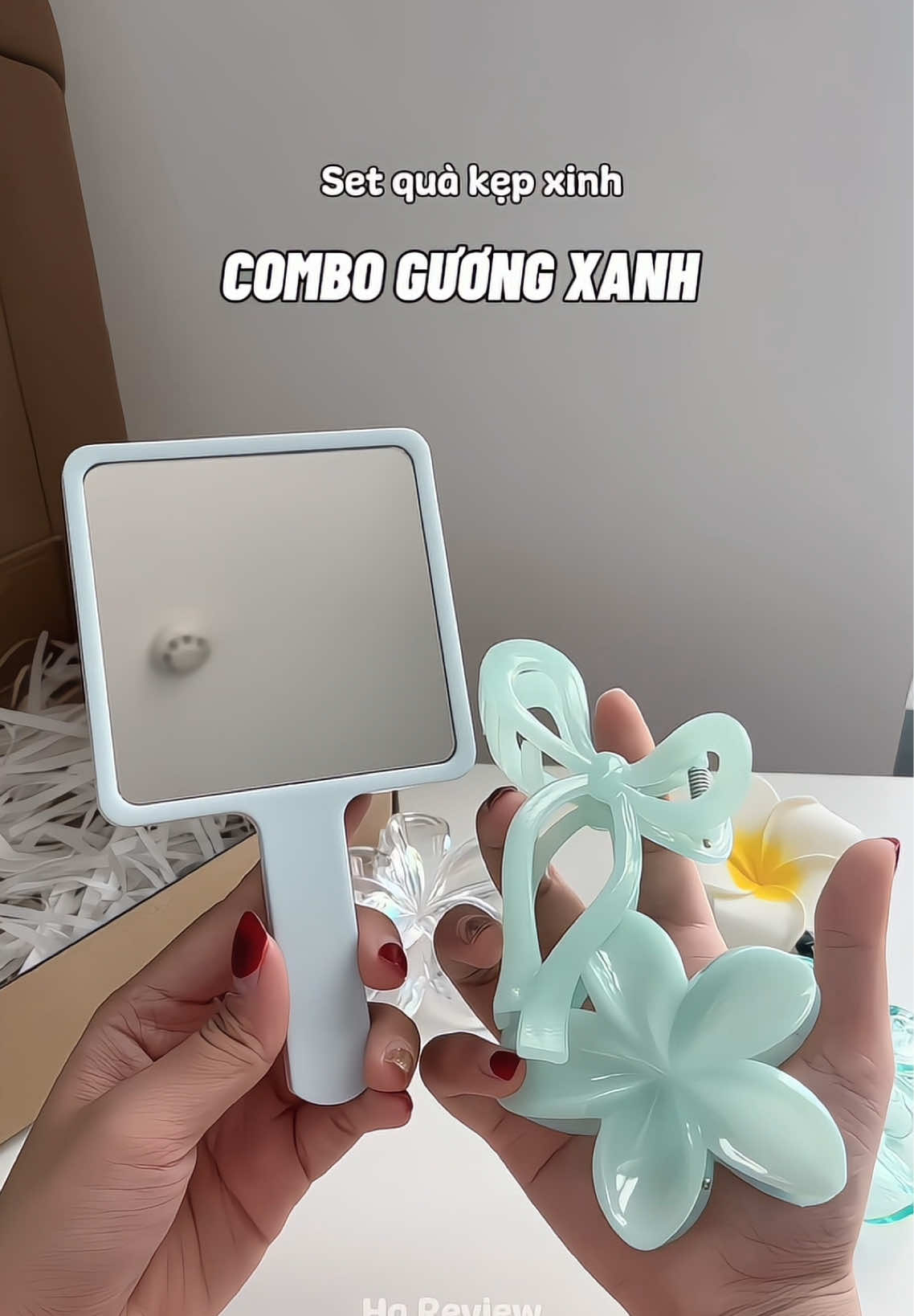 Set quà xinh mà hạt dẻ cho mấy ông tặng người yêu nè #xuhuong #xuhuongtiktok #trend #trending #viral #review #hgreview #beauty #setqua #setquatang #setquatangchonguoiyeu #setquatangbangai #setkeptoc #setkeptocxinh #keptocxinh #keptochoasu 