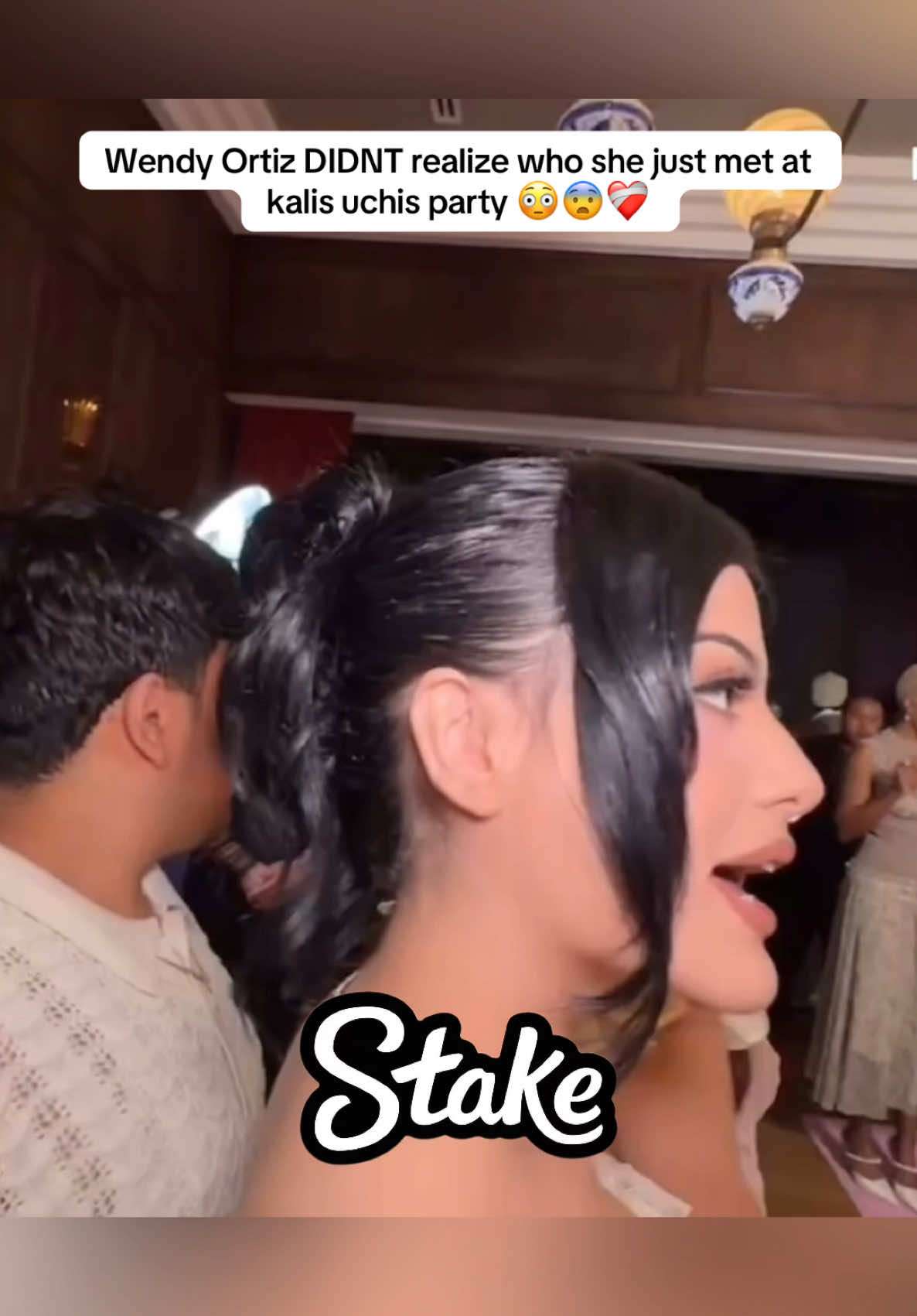 Wendy Ortiz DIDNT realize who she just met at kalis uchis party 😳😨❤️‍🩹#fyp #wendyortiz #evelynortiz #kaliuchis 