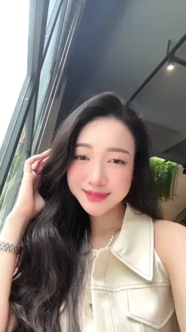 Nụ cười đã tắt, đằng sau là nước mắt🥹