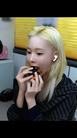 #winter #winteraespa #mukbang #eatingfancam 