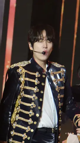 250509 SMTown Live Mexico City ✨ Kyuhyun fancam Mamacita 😍🥰 #kyuhyun #chokyuhyun #superjunior #superjunior슈퍼주니어 