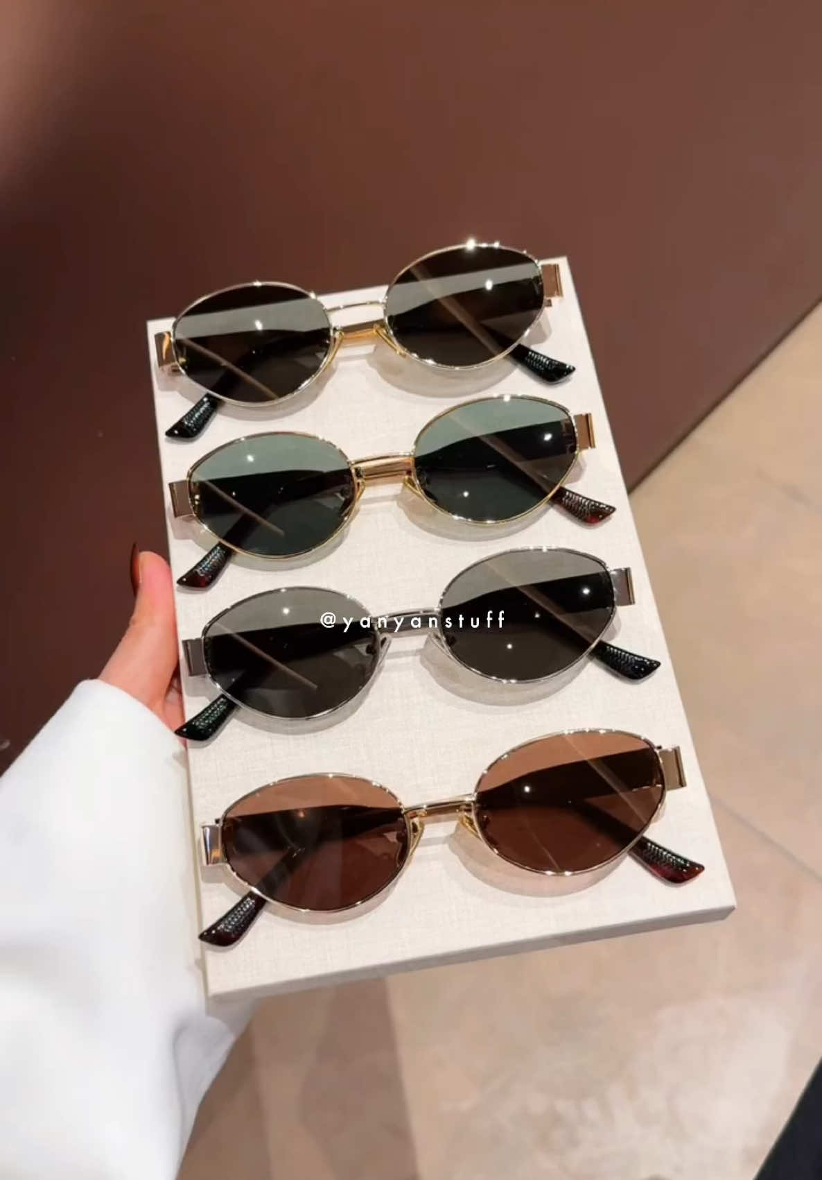 Membalas @Indah banyakk pilihan warna 😎🥰 #kacamata #kacamatamurah #yankekacamata #kacamataphotocromic 