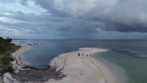 Pulau Talango Tengah salah satu kepulauan di Kab.Sumenep-Madura,masuk wilayah desa desa Brakas Kec.Brakas.#talangotengah #brakas #sumenepmadura 