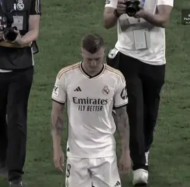 جنت بحلم فزيت والحلم شيرجعه💔#fyp #توني_كروس #توني_كروس_المهندس🤤❤ #المهندس #كروس #kroos #tonikroos #germany #fyp #foryou #ريال_مدريد #realmadrid #بايرن_ميونخ #bayern #bayernmunich #ماجد_المهندس 