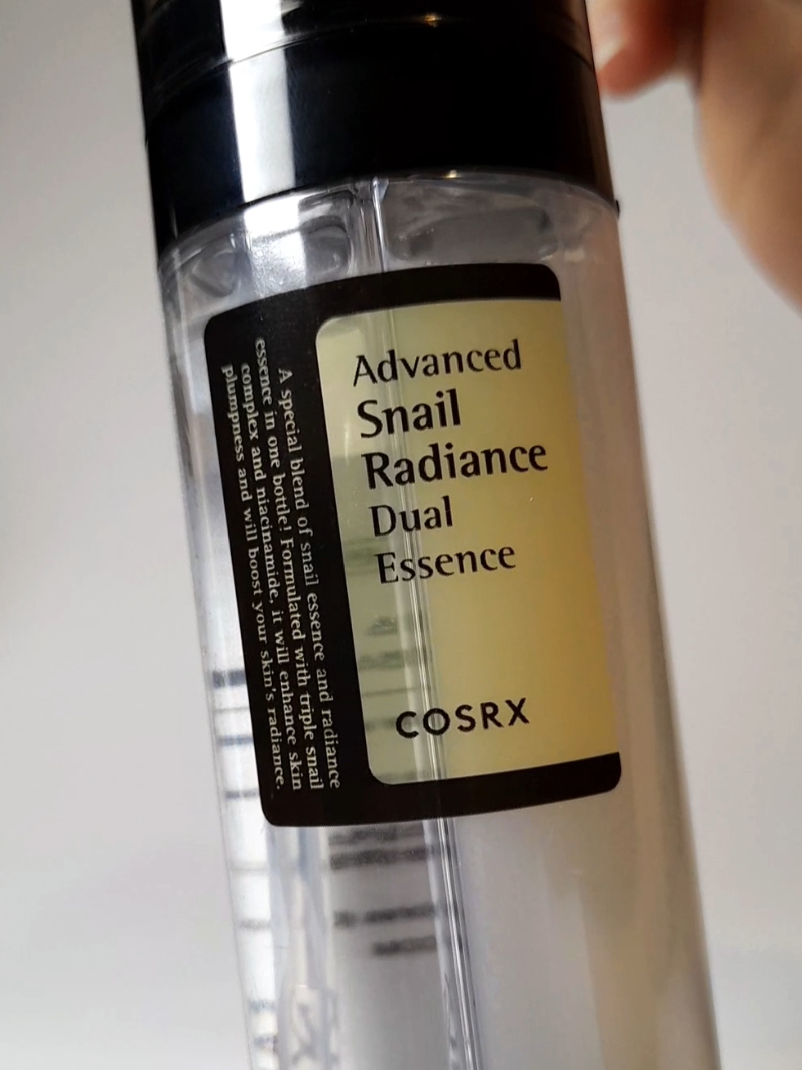 This essence contains 74.3% snail mucin, known for its moisturizing and hydrating properties. I can confidently say they delivered on their promise of a plump effect, as it gave my skin a stunning glass-like finish after application. While I noticed a slight stickiness during absorption, once it fully sank in, my face was left with a radiant shine that felt completely non-sticky. Additionally, it contains 5% niacinamide, which helps brighten the skin over time. I’ve heard of cases where people have experienced allergic reactions to snail mucin, so I recommend doing a patch test before applying it to your face ────  ♡  ──── Products featured: • COSRX - Advanced Snail Radiance Dual Essence ────  ♡  ──── Please use my YesStyle reward code: PJ6RKT Thank you! ૮꒰ ˶• ༝ •˶꒱ა ♡ ────  ♡  ──── @COSRX Official @cosrx_kr @YesStyle @YesStyleInfluencers #cosrx #teamcosrx #cosrxyesstylesupporters #snailmucin #dualessence #glassskin #plumping #brightening #elasticity #kbeauty #koreanskincare #naturalskincare #postinglikeaninfluencer #skincaretrends #viral #fyp #beautycontent #original #rewiew #moisturizing #hydrating #lightweight 
