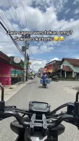 Sap sap😭🤣sek wes ketemu cung😭 @Emang namanya Dilan @Dilan Janiyar_2 