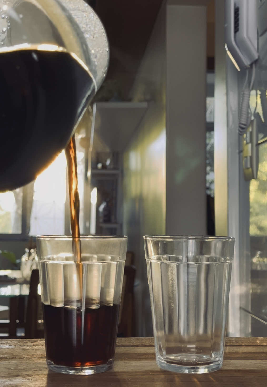 Cafezinho no copo clássico hoje 😍☕️ #coffe #cafe #tododia #cafezinho #copoamericano 