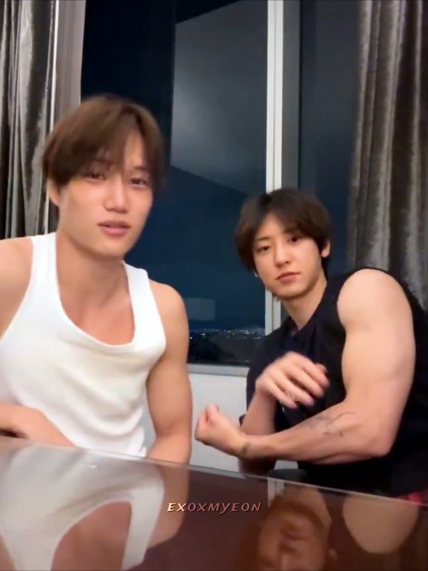 THAT'S SO💪🏻  #exo #foryou #suho #kai #chanyeol #live #smtown #fyp #KPOP #family #exoxmyeon #ONEDayWithEXO #SMTOWN_LIVE_MEXICO_CITY -ctto-