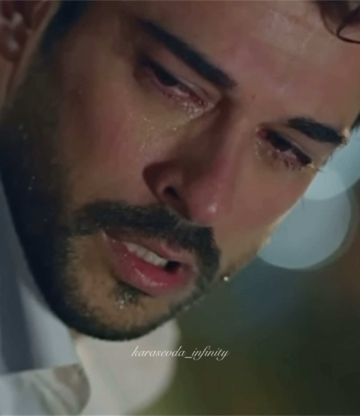Memories never die💔 #karasevda #kemal #nihan #burakozcivit #neslihanatagul #чернаялюбовь #нихан #кемаль #неслиханатагюль #буракозчивит 