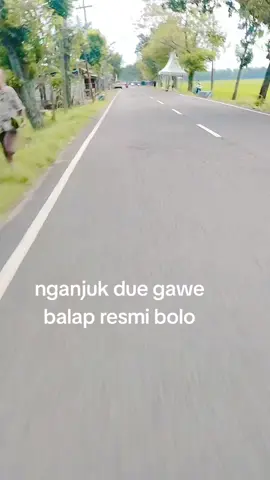 seng sijine budal acara cb seng hobby balapan drag race ndang gass nganjuk.  hari minggu tgl 11 lokasi taman pandan Wilis.  #dragrace #balapresmi201m🏁 #balapresmiindonesia  #cbmaestro #prabucb #cbnganjukbersatu #cbjogja #fyp #tttt #ff #fypシ゚ #fypviralシ 