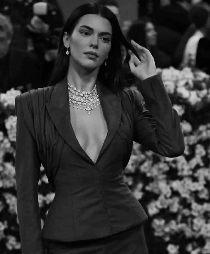 i can be your role model #kendalljenner #darkfeminineenergy #model #blackandwhite #iconic #fyp #icon #viral #itgirl #edit kendall jenner dark aesthetic edit