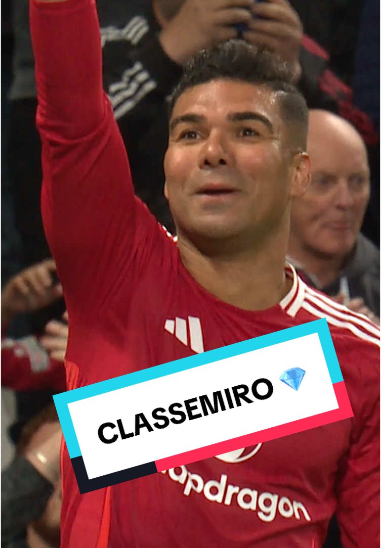 Showing his class AGAIN 🌟 #MUFC #ManUtd #Casemiro #OldTrafford #EuropaLeague 