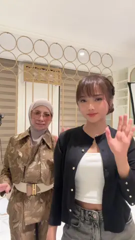 Hi smile, Jaga kesehatan gigi dan mulut bareng @Fujiiian yukk..  Pentingnya mouthwash bagi kesehatan gigi dan mulut adalah membantu menghilangkan bau dan mulut, mencegah gigi berlubang, dan mengurangi plak di gigi😁 @devyadentalclinic 