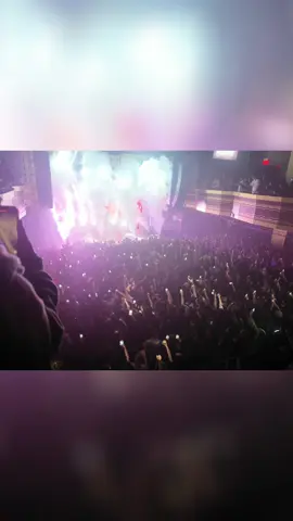 Epic Concert Fail: When the DJ Drops a Bomb (Literally) Experience the electrifying concert atmosphere! We capture the intense energy of the crowd, glowing phones, and dramatic red lights. Dive into the show's highlights and a surprising bomb reveal! A must-see for music and concert lovers. #ConcertVibes #LiveMusic #MusicFestival #CrowdEnergy #RedLights #PhoneGlow #BombReveal #ConcertHighlights #MusicLovers #EventFootage