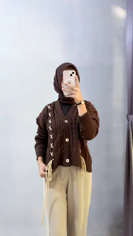 🤎 #outfitideas #cardigan #cardiganrajut #outfitcheck #outfitoftheday 
