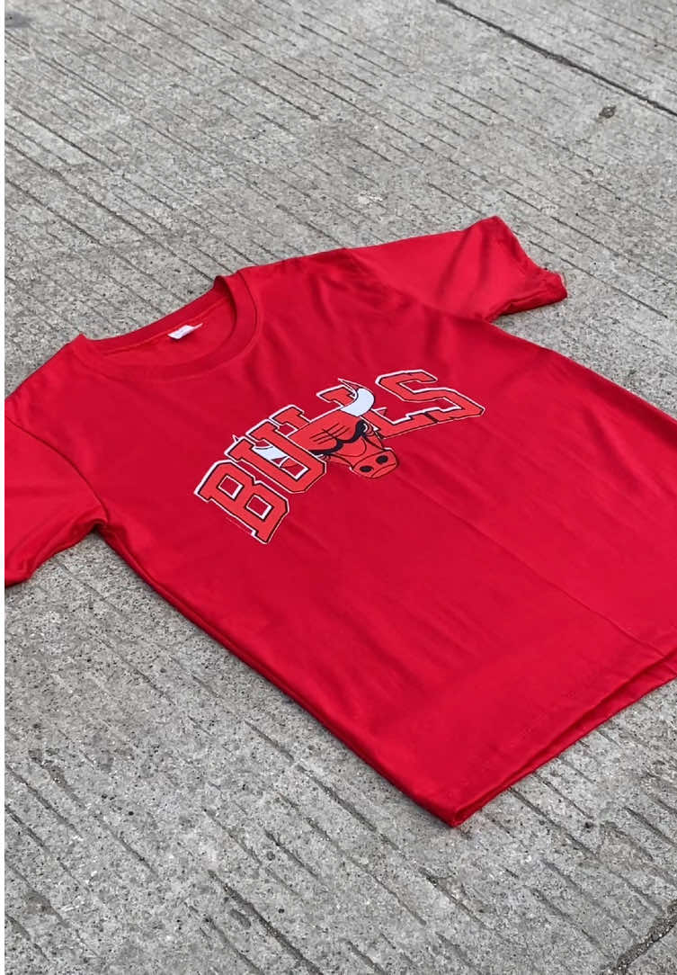 Bili na sobrang ganda ng tela neto guys mapa wow ka talaga #foryoupage #foryou #fyp #OOTD #menfashion #tiktokshop #outfit #menswear #womenswear #chicagobullsshirt 