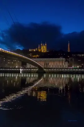 XENITH | Ritual femenino de activación 369 Descubre el portal donde la energía femenina despierta su máximo poder. Este ritual místico conecta emoción, inversión interior y eclosión de propósito, guiado por códigos ancestrales y vibraciones en 432 Hz. En TikTok, cada vez más mujeres conscientes y emprendedoras espirituales despiertan su esencia con rituales como este. ¿Eres una de ellas? Alinea tu mente, cuerpo y alma. Activa tu portal 3-6-9, conéctate con tu yo superior y recuerda lo que está escrito en las estrellas: 