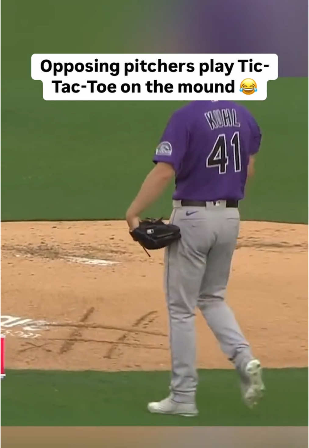 A baseball game broke out in the middle of some intense Tic-Tac-Toe 😂 (🎥: @MLB) #baseball #game #MLB #rockies #padres #sports 
