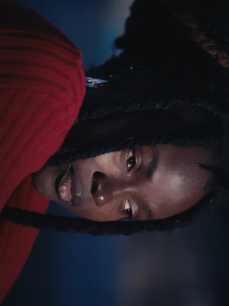 portrait of a beautiful ivorian young girl at gatineau-ottawa bay area. #ottawa #photographer #videographer #videoportrait #cinematic #naturalfilm #beauty #africanqueen #colorgrading  @Marie Stephanie Dindji 