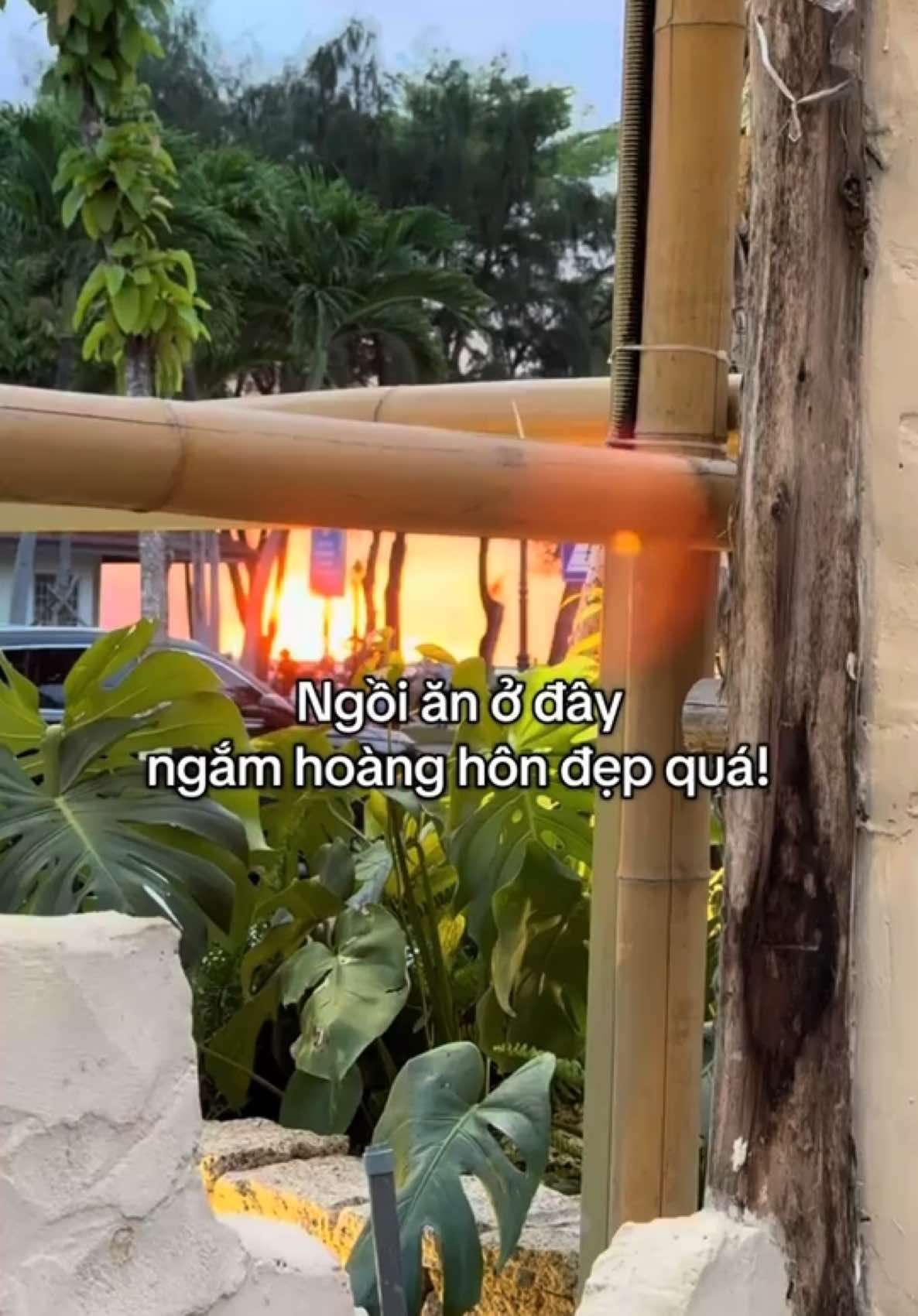 Ngồi nhâm nhi ngắm hoàng hôn ở liu riu #ancungtiktok #rachgia #kiengiang #Vlog #fyp #honamebim  @Hona mẹ bỉm mê chơi  @Hona mẹ bỉm mê chơi  @Hona mẹ bỉm mê chơi 