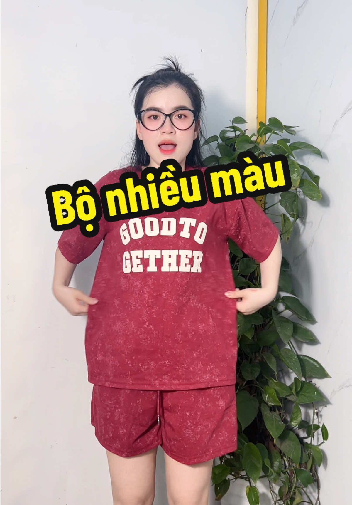 Bộ nhiều màu, mặc đi thể dục, mặc ở nhà, đi đón con… #xuhuong #muahe #aoformrong #quan #dep 