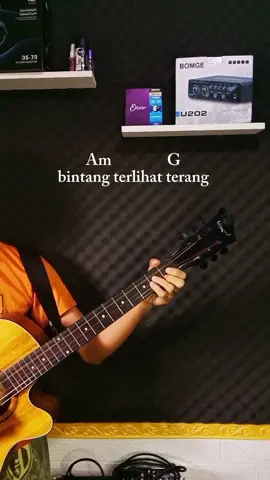 Wajahmu mengingatkanku dengan kekasihku dulu #kangenband #kembalipulang  #chordgitar #coverlagu #lagu2000an 