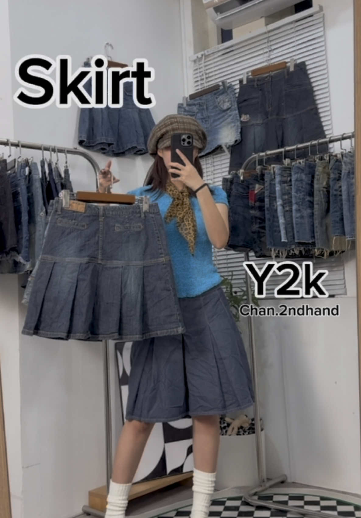 Hẹn các bà iu tối nay 9g sốp live nha  #skirt #y2k #muasamcungtiktok #2ndhand #chan2ndhand #jeans 