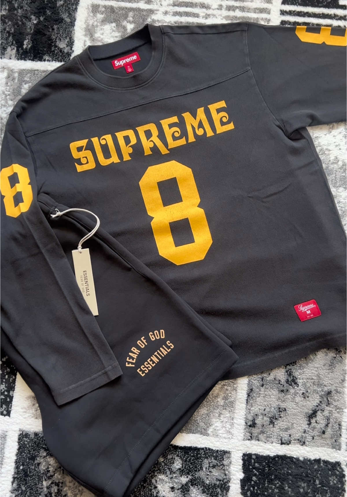 Day party ready! Here we have a black Supreme Affiliated Jersey, paired with black Essential shorts going out to a client. #heatroom delivered, enjoy🔥 #partylook #supreme #fearofgod #streetwear #fashion #style #shopwithme #retailtherapy #dayparty 