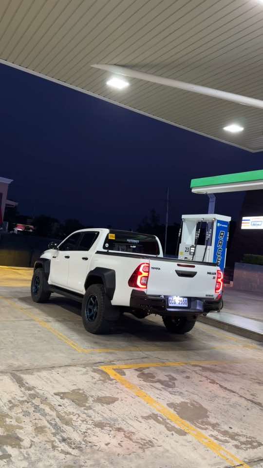 On loop | #toyota #hiluxgrs #grsport #prjctcars #te37 #volkracing #bfgoodrich #aesthetictoyota #cleanfuel #petron #shell #cars #carsoftiktok 