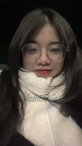 Nay không caption gì đâu ạ 🤔 tẻn tẻn cuối tuần huiiiii 🌸  