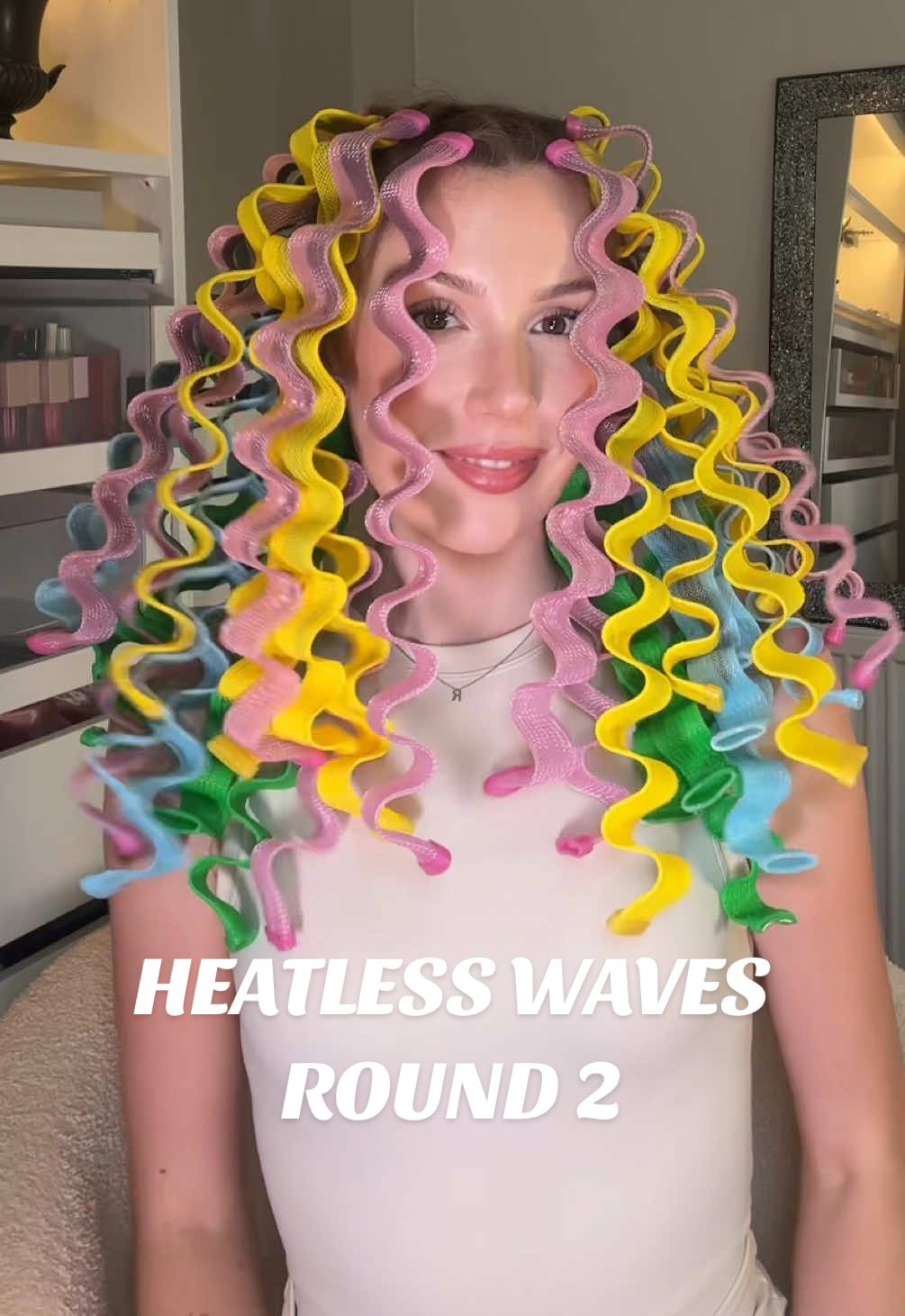 Replying to @Alexa Horgan ROUND 2… Hair is wet ✔️ products have been applied ✔️ let’s hope they come out even better than the first time 🙏🏼🖤 #heatlesswaves #heatlesswavestutorial #heatlessbeachwaves #hair 