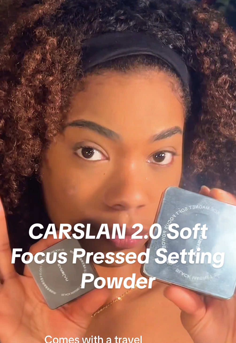 😍😍😍 PORELESS. MATTE. UNTOUCHABLE. This powder had NO business being this smooth. CARSLAN’s Soft Focus Powder keeps me shine-free, filter-snatched, and flawless for 24 hours straight! Waterproof, sweatproof, AND oil-controlling? Say less. @carslan_us   #CARSLAN #settingpowderhack #flawlessmakeup #makeuptok #beautyhacks #fyp#viralproducts #settingpowder#travelsettingpowder #tiktokshopfinds 