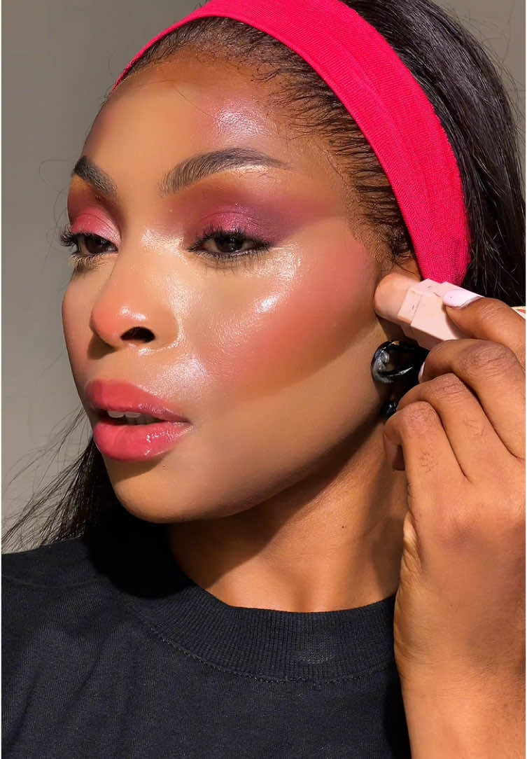 Beginner makeup tutorial 😃🌚 #beginnermakeup @Fenty Beauty concealer + bronzer @elfcosmetics blush in coral crush @YangaBeauty foundation 