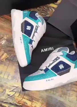 SHINER_Store🛍️Delmas 42 en face ponp delmas 57 la a l’étage 🏬#delmas #outfit #low #flypシ #viral_video #haitiantiktok🇭🇹 #ticktock #tic #tictok #dripcheck #big #bigbillionstar #bigshow_official2 #show #showbiz #showyourfreestyle #showtime #shower 